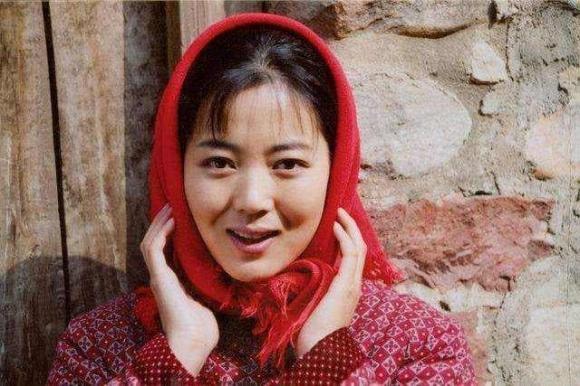 sao Hoa ngữ,Tát Nhật Na,Từ Tùng Tử,Hứa Đệ,Trương Chi Hoa,Đinh Gia Lệ,Vương Lan,Lý Tinh Tinh,Vương Thiến Hoa