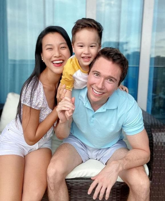 60dcf7f8fd333c6d6522-ngoisaovn-w1284-h1713.jpg 0 hoàng oanh, sao việt, mc hoàng oanh