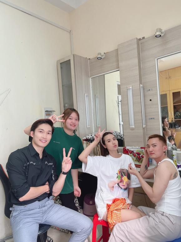 Thương ngày nắng về,đình tú,huyền lizzie,phim việt