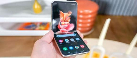 smartphone gập, smartphone gập tốt nhất, điện thoại thông minh tốt nhất, mua điện thoại gập, điện thoại gập giá rẻ, điện thoại gập Samsung
