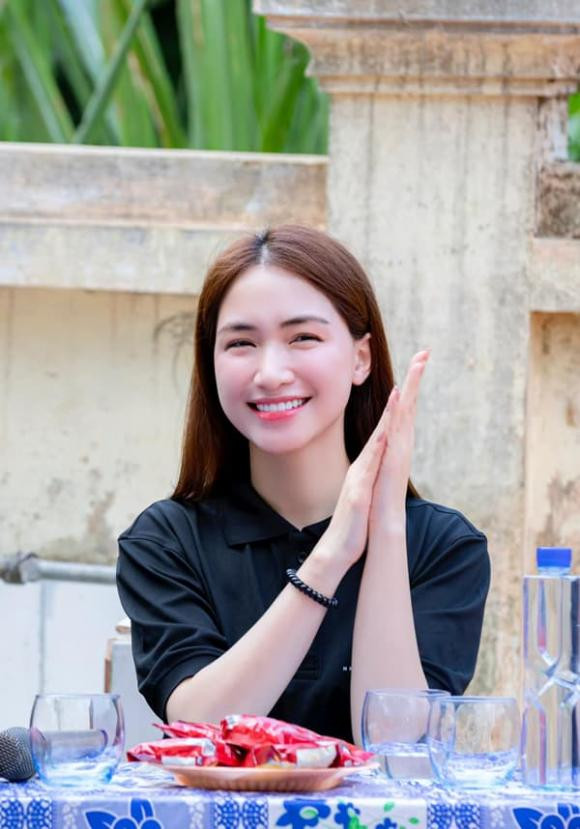 Hòa Minzy xây trường 0 Hòa Minzy, Hòa Minzy làm từ thiện, sao việt