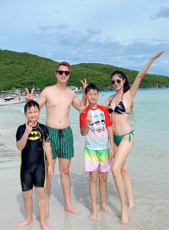 Đăng Khôi, vợ Đăng Khôi, bà xã Đăng Khôi bikini, sao việt 