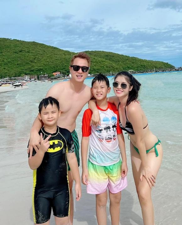 Đăng Khôi, vợ Đăng Khôi, bà xã Đăng Khôi bikini, sao việt 