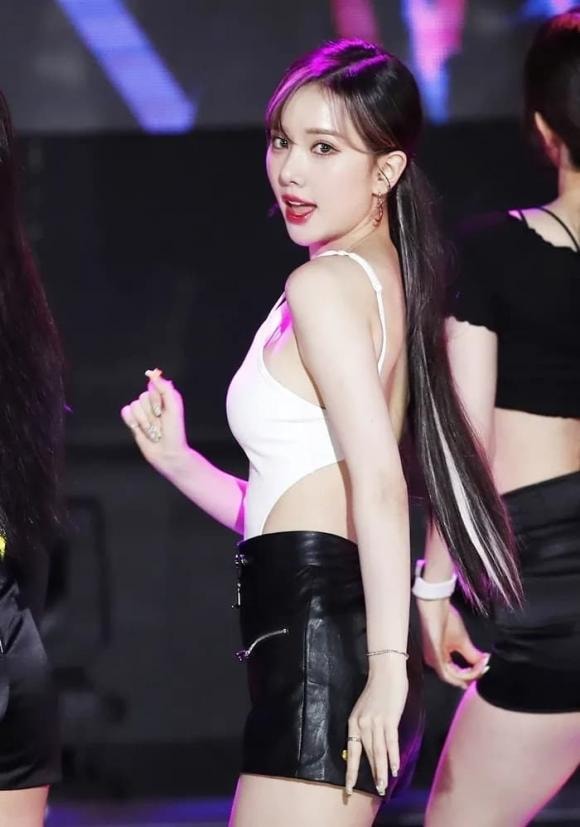 Eunha, nhóm VIVIZ , sao Hàn, Kpop