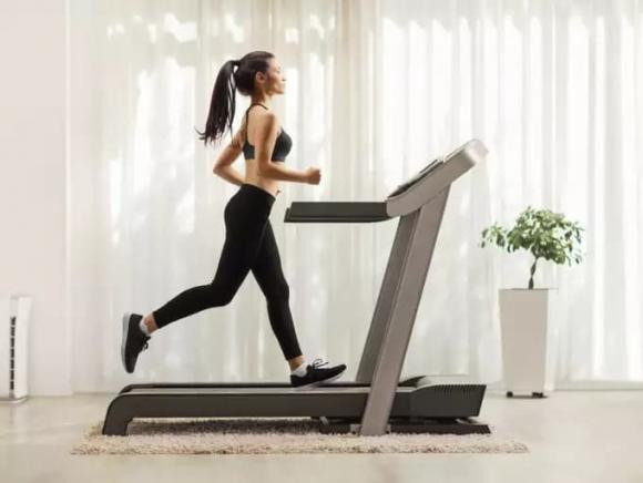 đi bộ, đi bộ ngoài trời, đi bộ trên máy chạy bộ, lợi ích của đi bộ