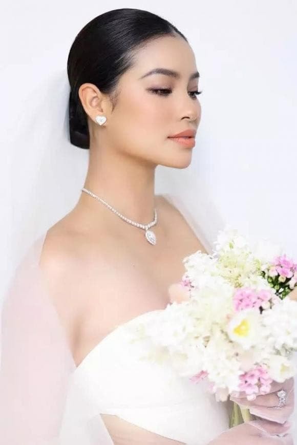 phạm hương, sao việt, hoa hậu phạm hương 