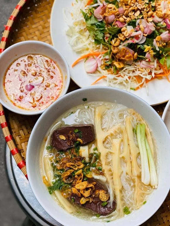 thịt vịt, bún măng vịt, món ngon 