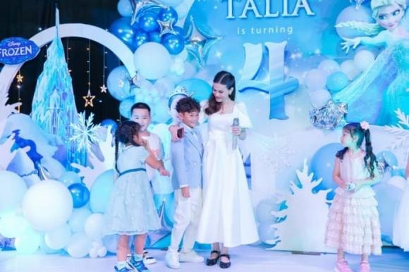ca sĩ Thanh Thảo, em gái ca sĩ Thanh Thảo, sao Việt