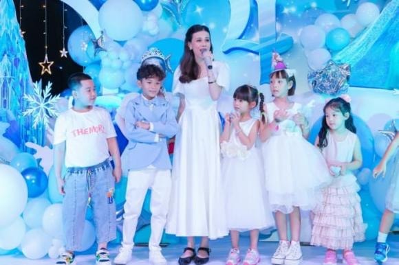 ca sĩ Thanh Thảo, em gái ca sĩ Thanh Thảo, sao Việt
