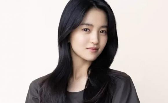 shin min ah, kim woo bin, sao hàn, Kim Tae Ri
