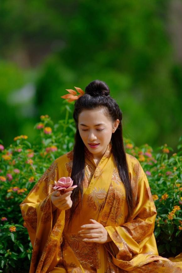 Tina Tình, ca sĩ Tina Tình, Tina Tình tái xuất, sao Việt