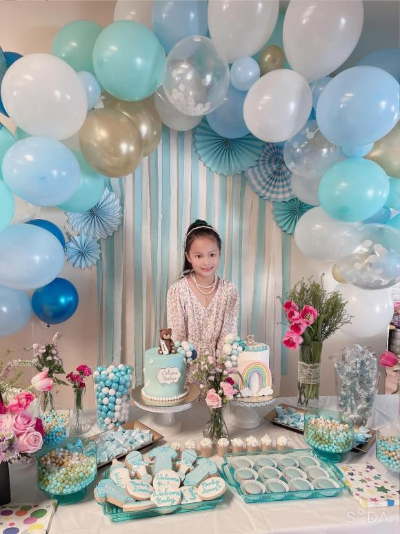 Duy Uyên Mắt Ngọc mở tiệc trước khi sinh và mừng sinh nhật con gái nhan  sắc lúc gần lên bàn đẻ gây chú ý