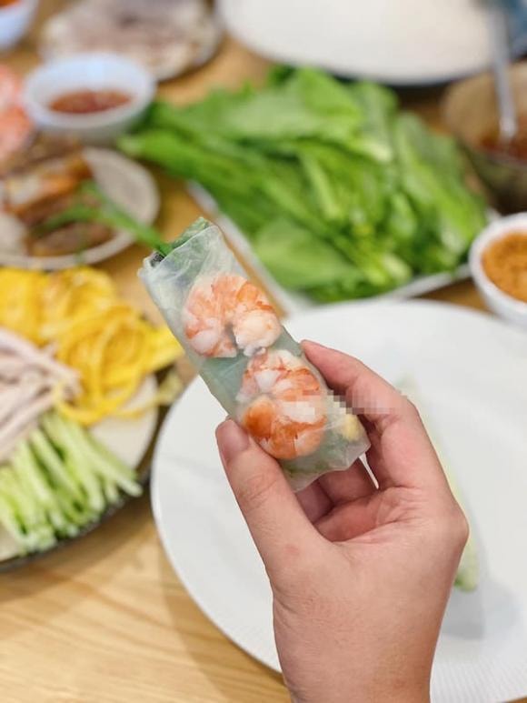 phở cuốn, bánh tráng cuốn, gỏi cuốn, món ngon 