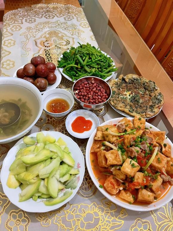 mâm cơm nhà 30 ngày 6 mâm cơm, mâm cơm nhà 30 ngày, món ngon
