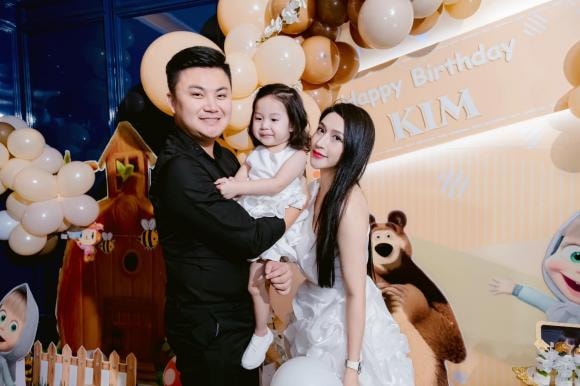 Vân navy,con gái vân navy,hot girl việt