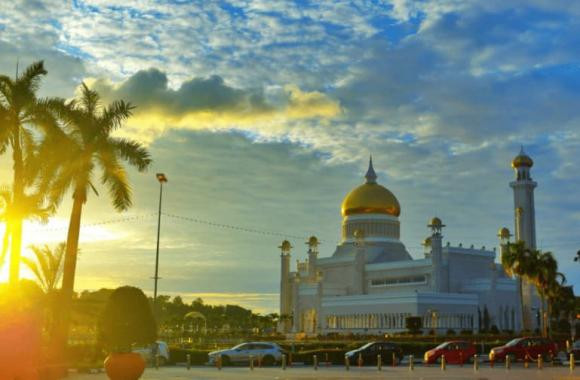 Brunei, nước giàu có, nước nhỏ