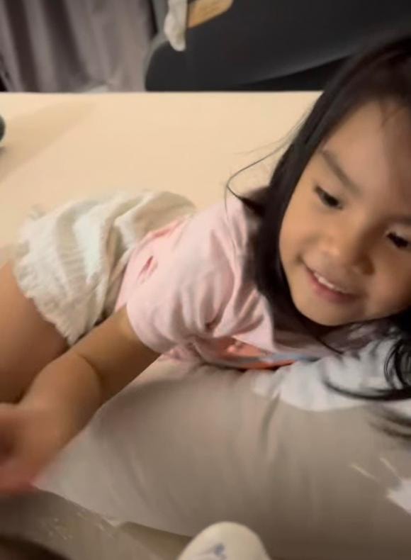 ca sĩ Phạm Quỳnh Anh, sao Việt