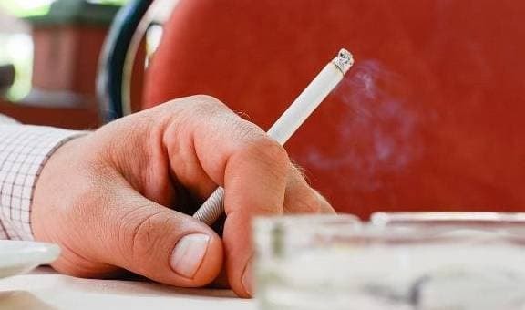 đàn ông, sức khỏe nam giới, hút thuốc, uống rượu, thụ thai