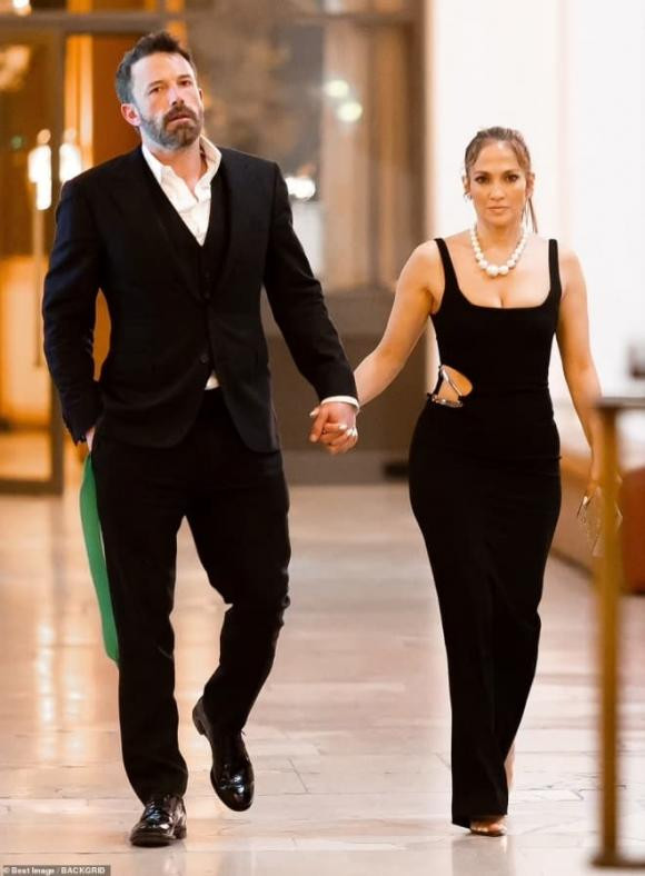 Jennifer Lopez, thời trang hàng hiệu của vợ mới Ben Affleck, sao Hollywood