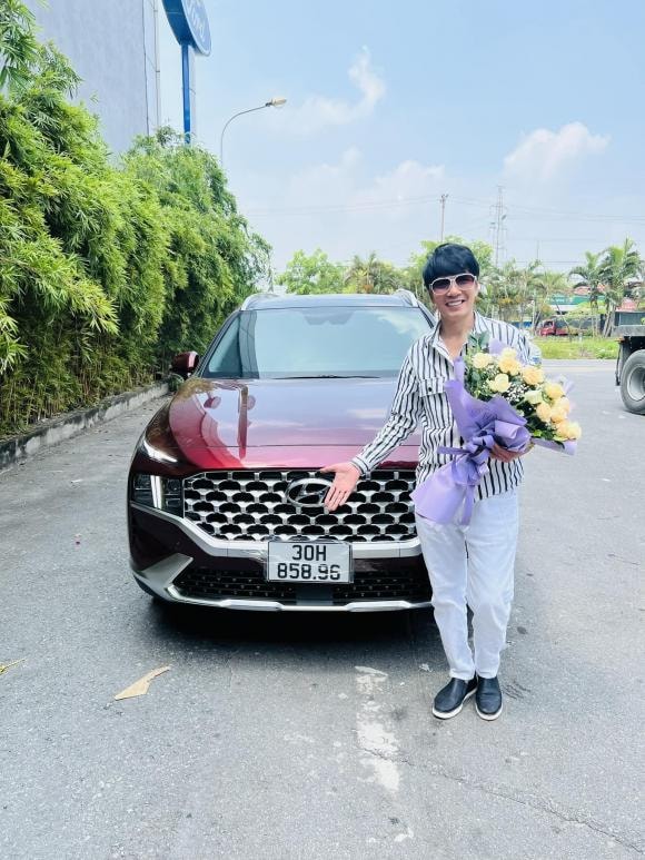 Ca sĩ hồ quang 8,hồ quang 8 tậu xế hộp mới,sao việt