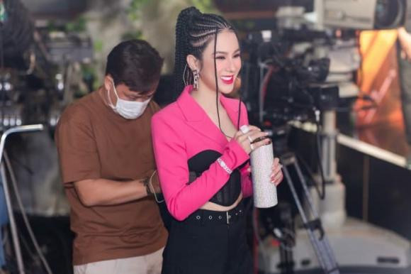nữ diễn viên diệp lâm anh,Ca sĩ Diệp Lâm Anh,người mẫu diệp lâm anh,sao Việt