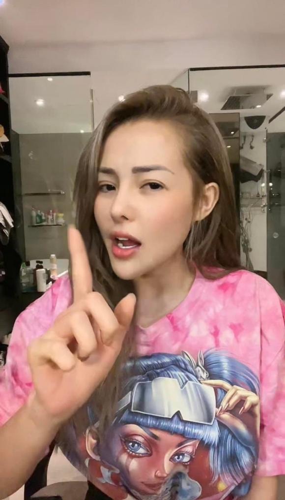 hotgirl Ngân 98, sao Việt