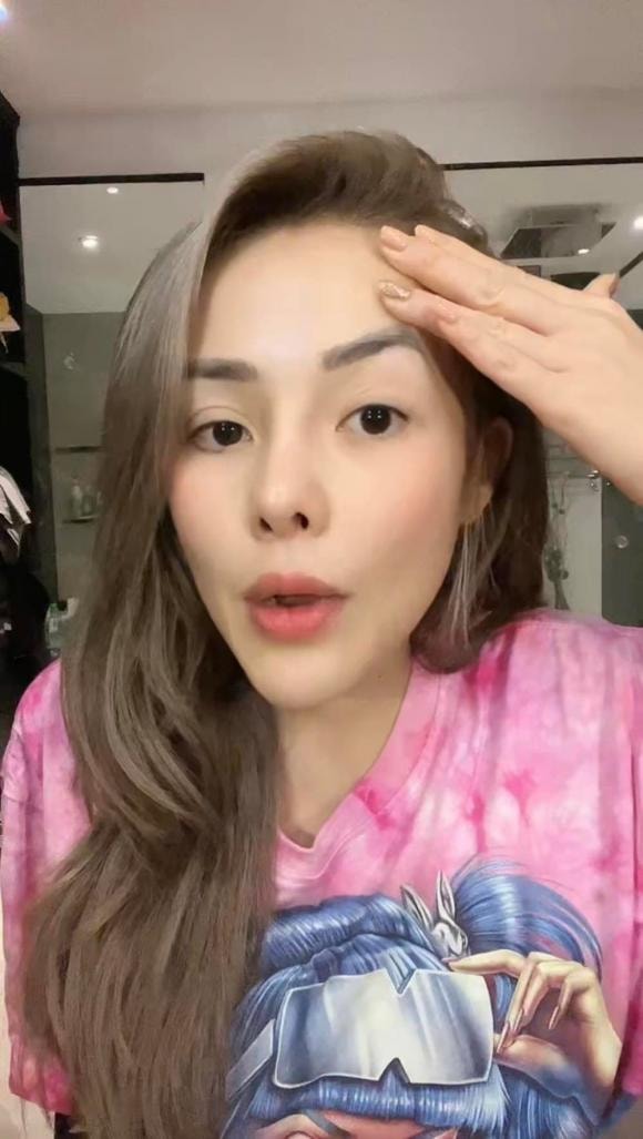 hotgirl Ngân 98, sao Việt