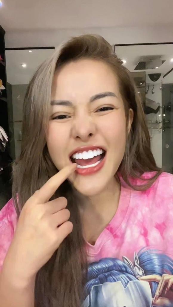 hotgirl Ngân 98, sao Việt