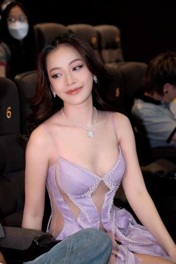 ca sĩ Chi Pu, diễn viên Chi Pu, sao Việt