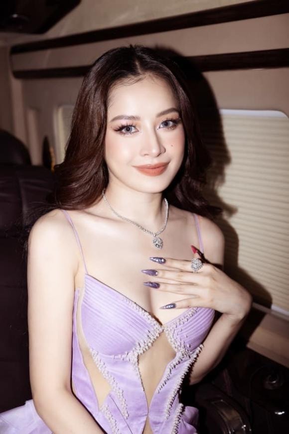 ca sĩ Chi Pu, diễn viên Chi Pu, sao Việt