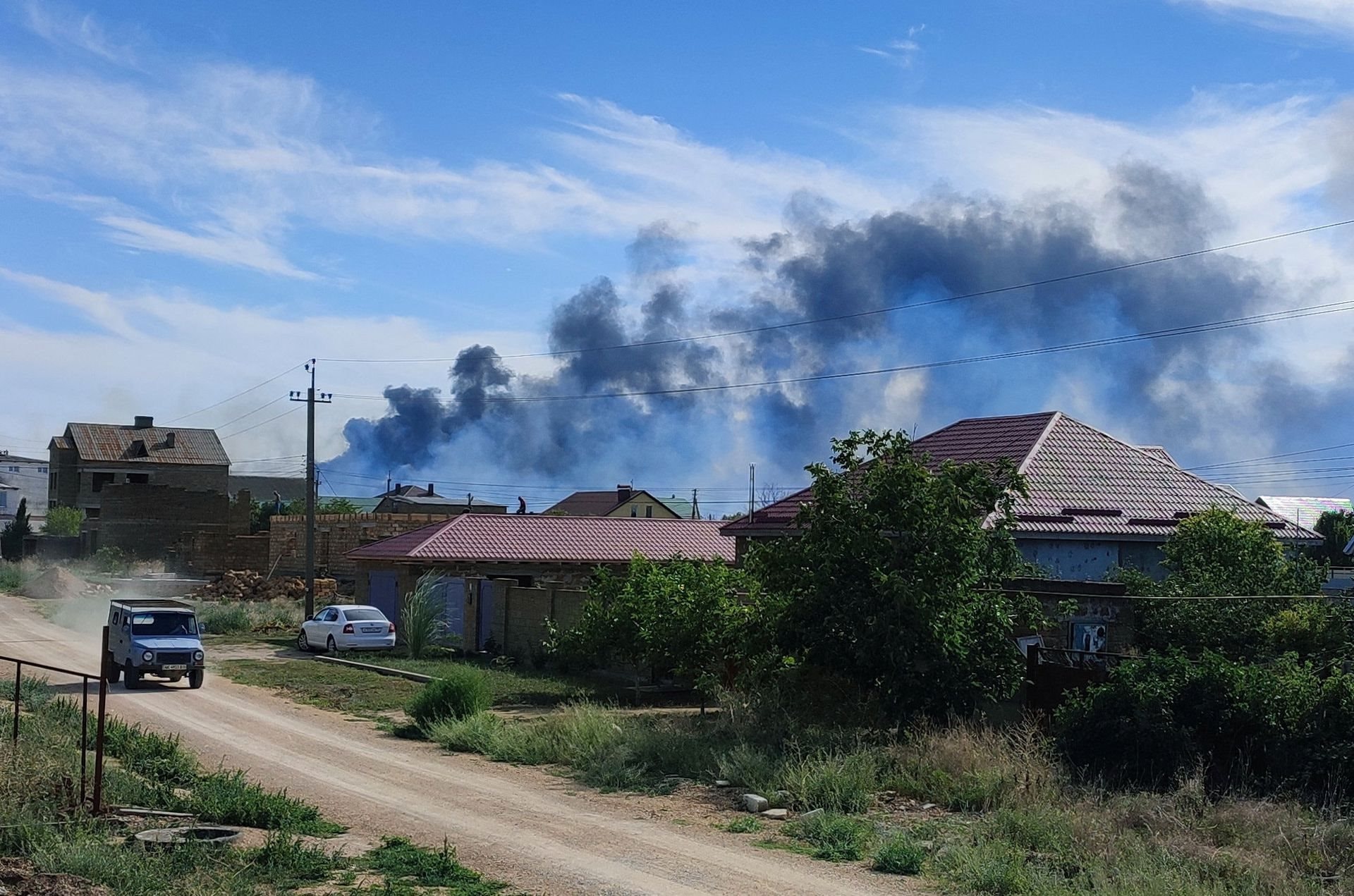 no-tau-san-bay-crimea2.jpg