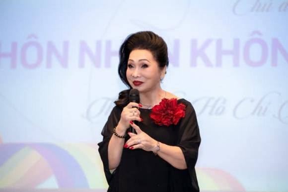 diễn viên Ngọc Lan, ca sĩ Phương Vy, NSƯT Kim Xuân, sao Việt