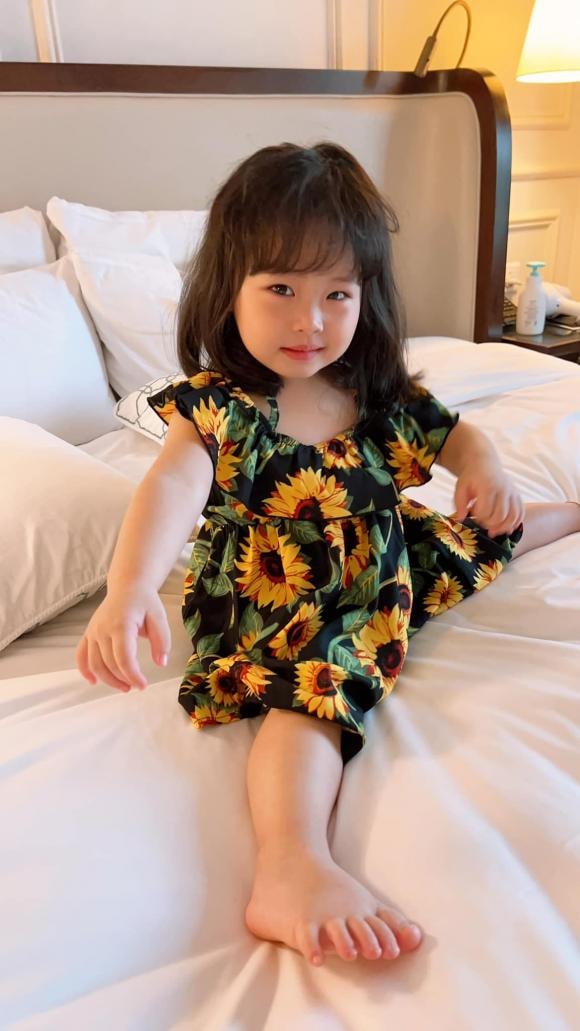 ca sĩ Pha Lê, sao Việt