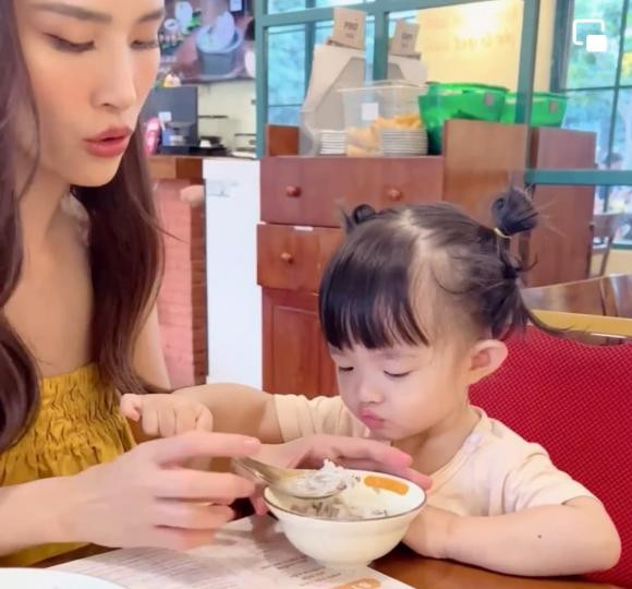 con gái đông nhi, đông nhi, sao việt, ông cao thắng 