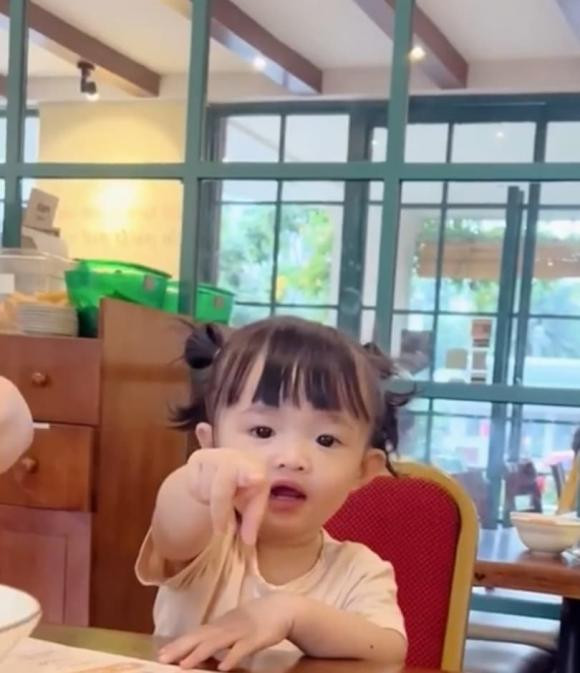 con gái đông nhi, đông nhi, sao việt, ông cao thắng 