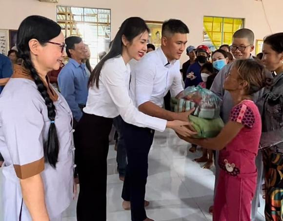 ca sĩ Thủy Tiên
