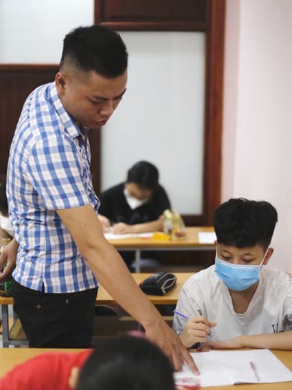 Trần Quang Bảo, thầy giáo dạy toán, giới trẻ
