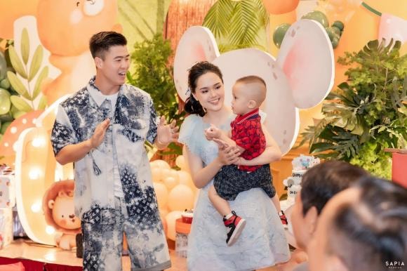 cầu thủ Duy Mạnh, vợ cầu thủ Duy Mạnh, con trai cầu thủ Duy Mạnh
