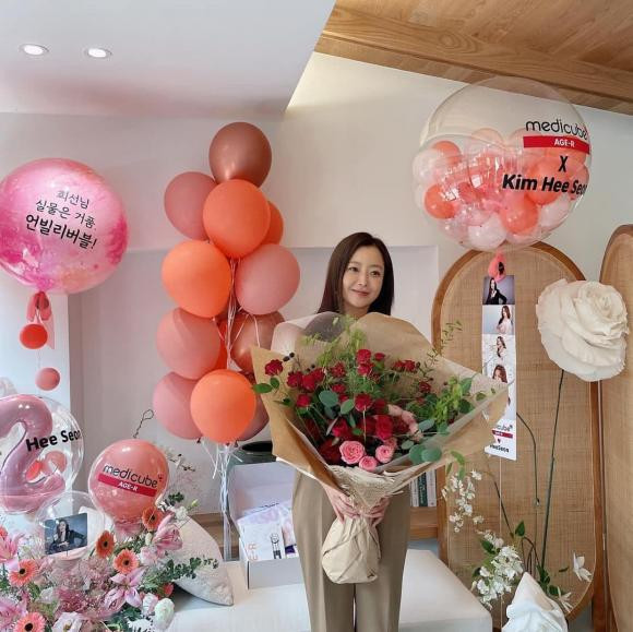 kim hee sun, angelina jolie, sao hàn 