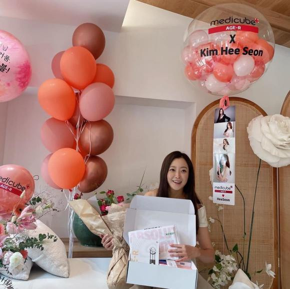 kim hee sun, angelina jolie, sao hàn 