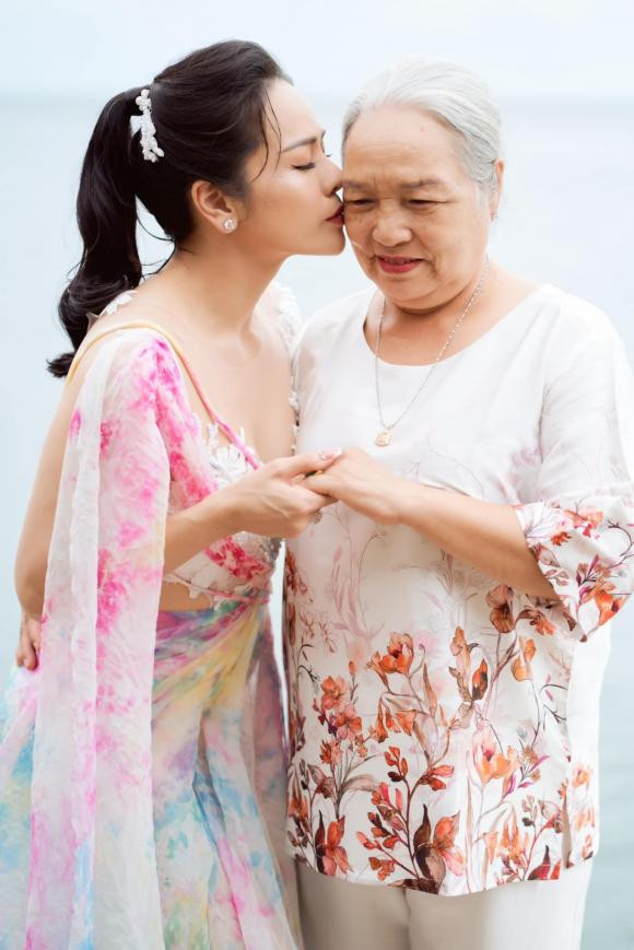 Ca sĩ Nhật Kim Anh,diễn viên Nhật Kim ANh,sao Việt