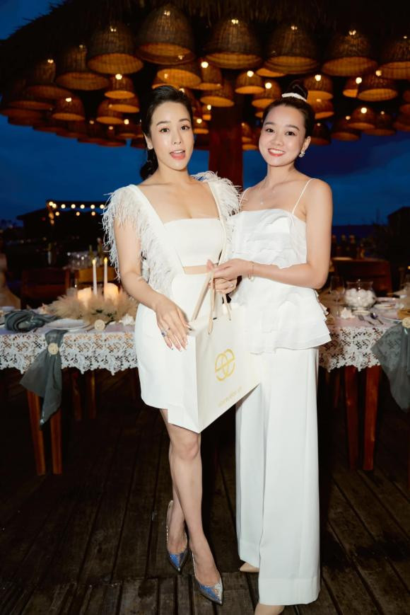 Ca sĩ Nhật Kim Anh,diễn viên Nhật Kim ANh,sao Việt
