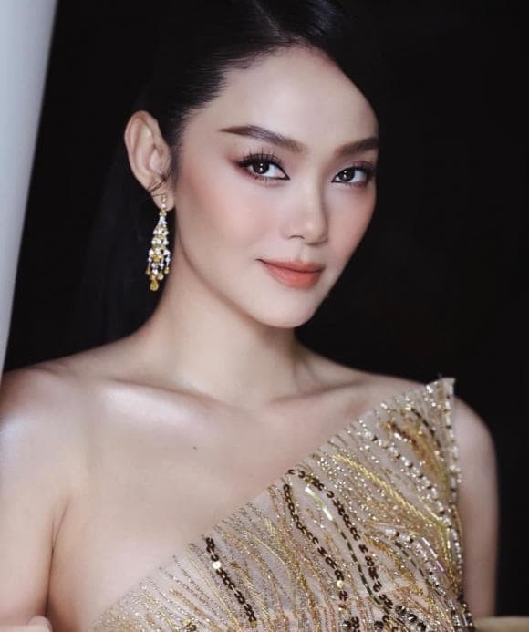 minh hằng, sao việt, ca sĩ minh hằng 