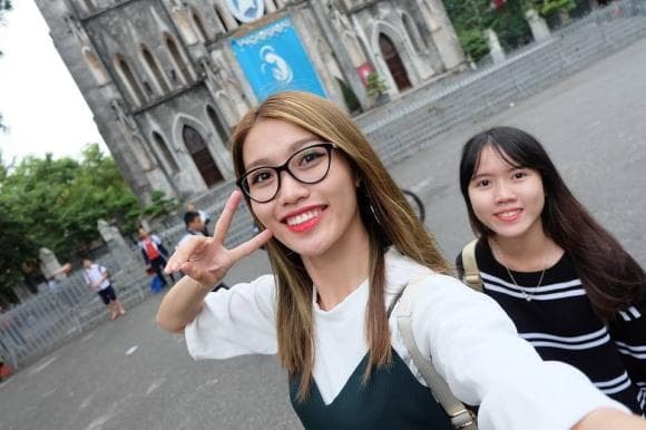 Chế Nguyễn Quỳnh Châu, em gái Chế Nguyễn Quỳnh Châu, cầu hôn