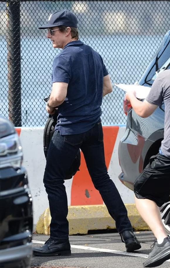 Tom Cruise, Tom Cruise cố gắng thoát khỏi fan sau khi hạ cánh xuống Thành phố New York?, Tom Cruise quá vội vàng để kí tên, bộ phim hot nhất của Tom Cruise, sao Hollywood