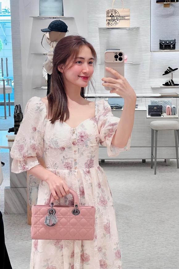 Hòa Minzy, ca sĩ Hòa Minzy, sao Việt