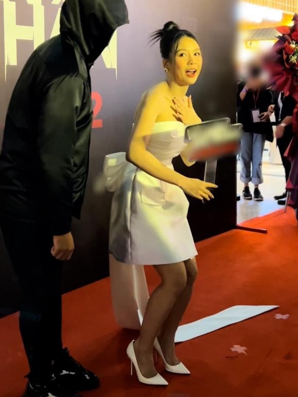diễn viên Sam, hotgirl Sam, người mẫu Nam Anh