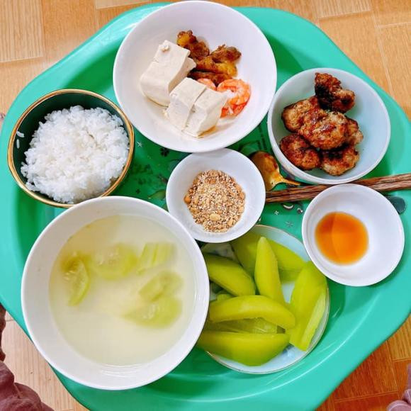 mâm cơm cữ, ở cữ, mẹ bỉm