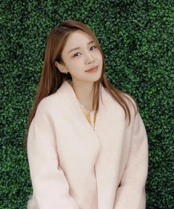 Yoon Jin Yi, sao Hàn, sao kết hôn