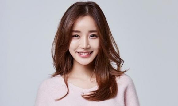 Yoon Jin Yi, sao Hàn, sao kết hôn